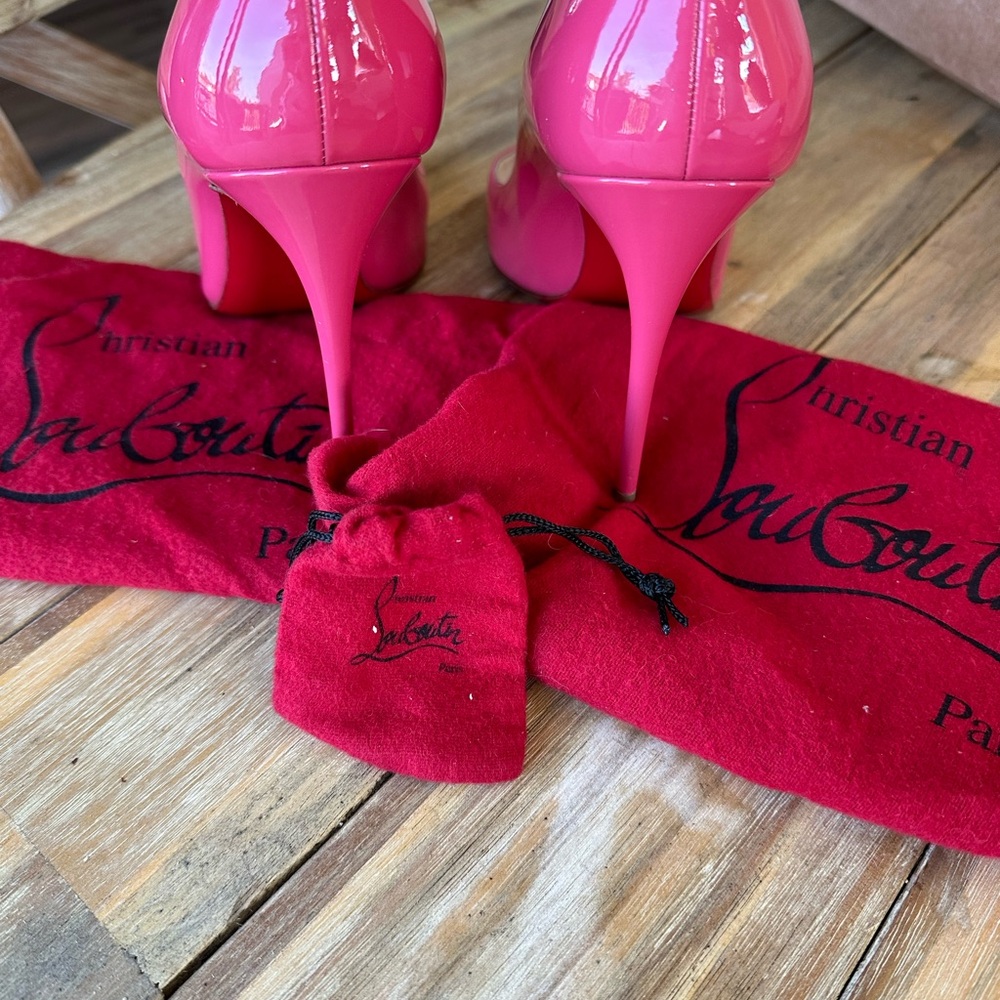 Christian Louboutin heels great condition. Limited edition Bubble Gum Pink❤️